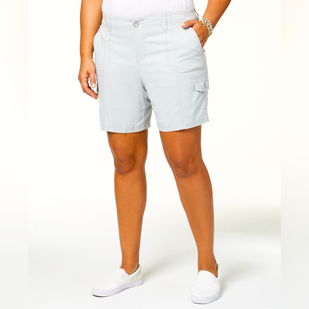 552M NWT Style & Co Women's Plus Size Comfort-Waist Cargo Shorts -‎ Size: 18W